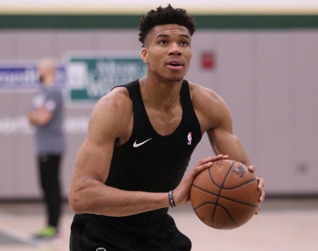 于两支队伍 于两支队伍