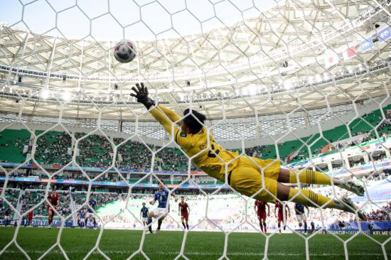 门将中的马 门将中的马